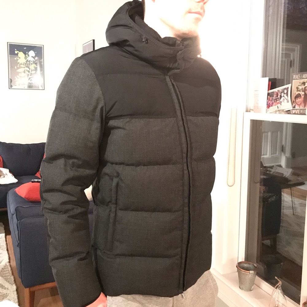 Men’s Theory puffer coat - size S